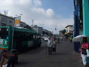 Straßenszene in Haifa